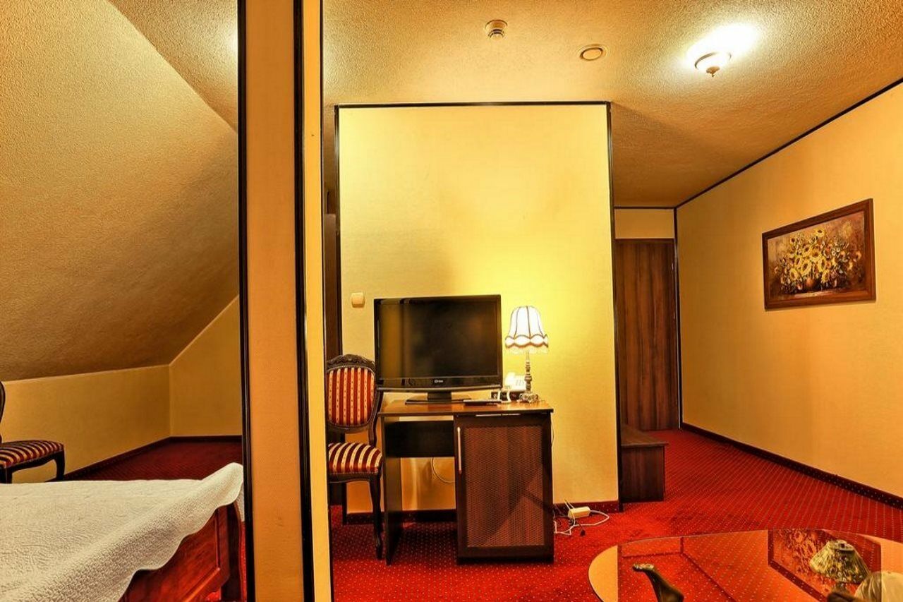 Zodiak Mt Haryono By Kagum Hotels Jakarta Eksteriør bilde